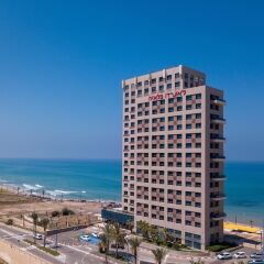 Leonardo Plaza Haifa Израиль, Хайфа - 2 отзыва об отеле, цены и фото номеров - забронировать отель Leonardo Plaza Haifa онлайн пляж фото 2