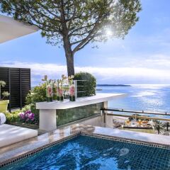 Le Grand Hotel Cannes Канны бассейн