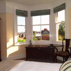 Отель Alcuin Lodge Guest House интерьер отеля