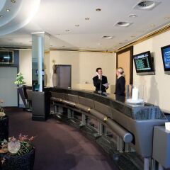 Lindner Hotel Airport интерьер отеля