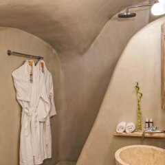 The Ivory Suite in Santorini in Santorini Island, Greece from 351$, photos, reviews - zenhotels.com bathroom photo 2