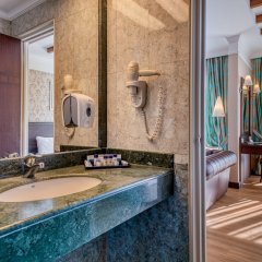 Porto Bello Hotel Resort & Spa in Antalya, Turkiye from 185$, photos, reviews - zenhotels.com bathroom photo 3