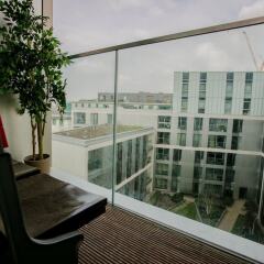 Отель 1 Bedroom Flat in Wandsworth Великобритания, Лондон - отзывы, цены и фото номеров - забронировать отель 1 Bedroom Flat in Wandsworth онлайн балкон