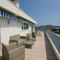 Отель Nice Booking-Domaine Fleurs-Penthouse Франция, Ницца - отзывы, цены и фото номеров - забронировать отель Nice Booking-Domaine Fleurs-Penthouse онлайн пляж фото 2