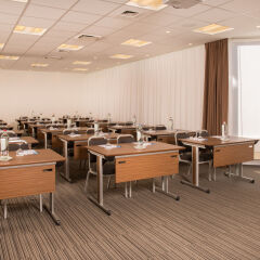 Отель Holiday Inn Gent Expo