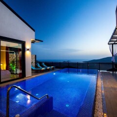 Villa Efe by Akdenizvillam Турция, Калкан - отзывы, цены и фото номеров - забронировать отель Villa Efe by Akdenizvillam онлайн бассейн фото 3