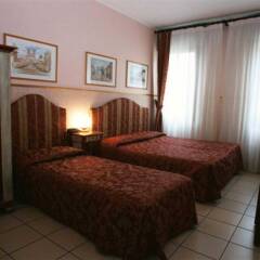 Hotel Ariston комната для гостей
