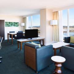 Отель The Westin Wall Centre Vancouver Airport Канада, Ричмонд - отзывы, цены и фото номеров - забронировать отель The Westin Wall Centre Vancouver Airport онлайн комната для гостей фото 2