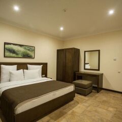 Отель Nairi SPA Resorts сейф в номере