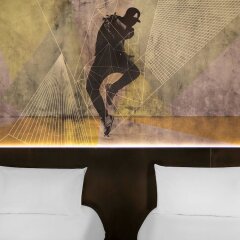 Отель Ibis Styles Taubate сейф в номере