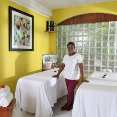 Отель Mangos Boutique Beach Resort сауна