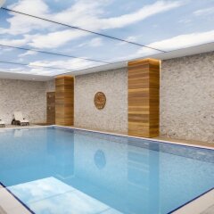 Отель Ramada Plaza Istanbul Asia Airport бассейн