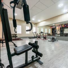 Hotel Tropicana фитнесс-зал