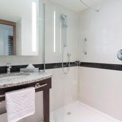 Отель Hampton by Hilton Warsaw City Centre ванная