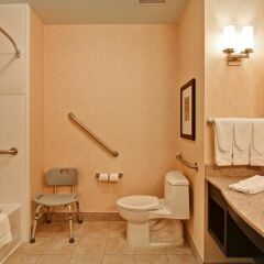 Отель Hilton Garden Inn Ottawa Airport Канада, Оттава - отзывы, цены и фото номеров - забронировать отель Hilton Garden Inn Ottawa Airport онлайн ванная
