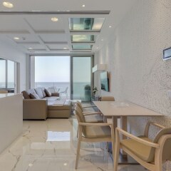 Отель Luxury Apt Ocean Views in Tigne Point, With Pool Мальта, Слима - отзывы, цены и фото номеров - забронировать отель Luxury Apt Ocean Views in Tigne Point, With Pool онлайн в номере фото 2