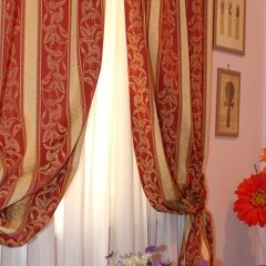 Мини-Отель Gerbera Roma Bed and Breakfast интерьер отеля