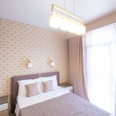 Апартаменты More Apartments na Tsvetochnoy 30 (4) Сочи комната для гостей