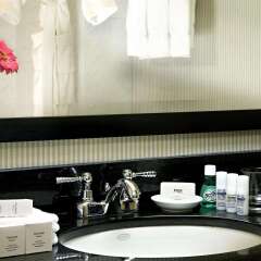 Отель Four Points by Sheraton Gatineau-Ottawa Канада, Гатино - отзывы, цены и фото номеров - забронировать отель Four Points by Sheraton Gatineau-Ottawa онлайн ванная фото 2