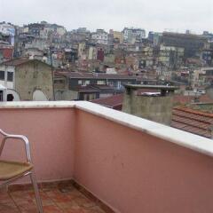 Pink Apart Taksim Турция, Стамбул - отзывы, цены и фото номеров - забронировать отель Pink Apart Taksim онлайн балкон