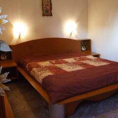 Отель Guest House Zlatev сейф в номере