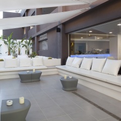 Апартаменты AxelBeach Ibiza Suites Apartments Spa and Beach Club - Adults Only интерьер отеля фото 2