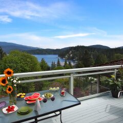 Отель Eagles Nest Vacation Home Rental Канада, Аптаун - отзывы, цены и фото номеров - забронировать отель Eagles Nest Vacation Home Rental онлайн балкон