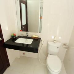 Queen Hotel Nha Trang ванная