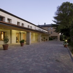 Отель Parador de Puebla de Sanabria парковка