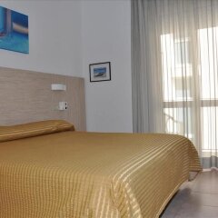 Hotel Plaza сейф в номере