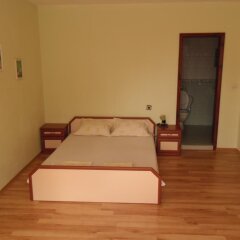 Отель Dobrevi Guest House Болгария, Бургас - отзывы, цены и фото номеров - забронировать отель Dobrevi Guest House онлайн комната для гостей фото 3