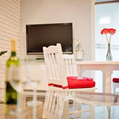 Отель E-Apartamenty MTP Польша, Познань - отзывы, цены и фото номеров - забронировать отель E-Apartamenty MTP онлайн питание