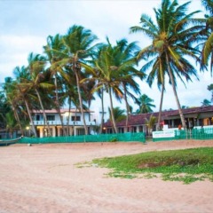 Отель Cinnamon Gardens пляж