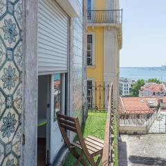 Отель Happy Reception Boutique Hostel Chiado Португалия, Лиссабон - отзывы, цены и фото номеров - забронировать отель Happy Reception Boutique Hostel Chiado онлайн балкон