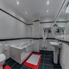Гостиница Apollo Hotel Украина, Одесса - отзывы, цены и фото номеров - забронировать гостиницу Apollo Hotel онлайн ванная
