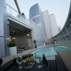 Отель Citadines Metro Central Dubai балкон