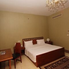 Lagos Oriental Hotel сейф в номере