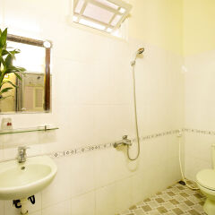 Отель Homestay Thanh Phuong 2 ванная
