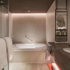Отель DoubleTree by Hilton Bangkok Ploenchit Бангкок спа