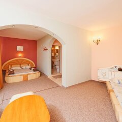 Отель Peneka Hotel Болгария, Поморие - отзывы, цены и фото номеров - забронировать отель Peneka Hotel онлайн сауна