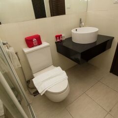 The Aim Sathorn Hotel Бангкок ванная фото 2