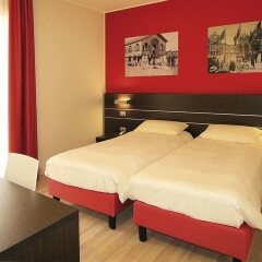 Hotel Vienna in Lido di Jesolo, Italy from 114$, photos, reviews - zenhotels.com guestroom