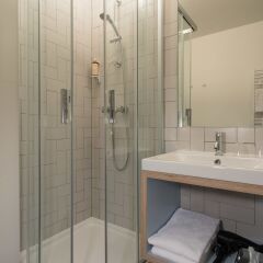 Отель Vintage Hotel Бельгия, Брюссель - отзывы, цены и фото номеров - забронировать отель Vintage Hotel онлайн ванная фото 2