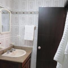 Отель Hostal Mar y Mar Колумбия, Сан-Андрес - отзывы, цены и фото номеров - забронировать отель Hostal Mar y Mar онлайн ванная фото 2