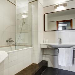 Отель La Luna Romana B&B Италия, Рим - 6 отзывов об отеле, цены и фото номеров - забронировать отель La Luna Romana B&B онлайн ванная