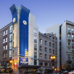 Отель DoubleTree by Hilton Hotel Boston - Downtown США, Бостон - отзывы, цены и фото номеров - забронировать отель DoubleTree by Hilton Hotel Boston - Downtown онлайн вид на фасад