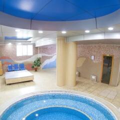 Отель Golden Dragon ApartHotel Кыргызстан, Бишкек - 1 отзыв об отеле, цены и фото номеров - забронировать отель Golden Dragon ApartHotel онлайн бассейн фото 2