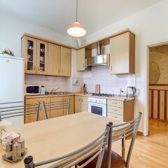 Апартаменты FlatStar Karavannaya 7A Apartments Санкт-Петербург в номере
