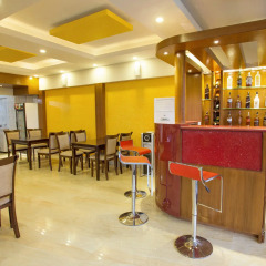 Отель Meridian Suite Hotel Непал, Катманду - отзывы, цены и фото номеров - забронировать отель Meridian Suite Hotel онлайн гостиничный бар