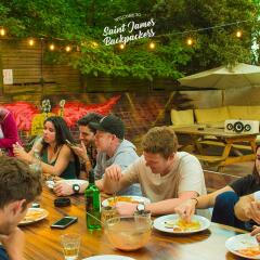 Отель Saint James Backpackers Великобритания, Лондон - отзывы, цены и фото номеров - забронировать отель Saint James Backpackers онлайн питание фото 3